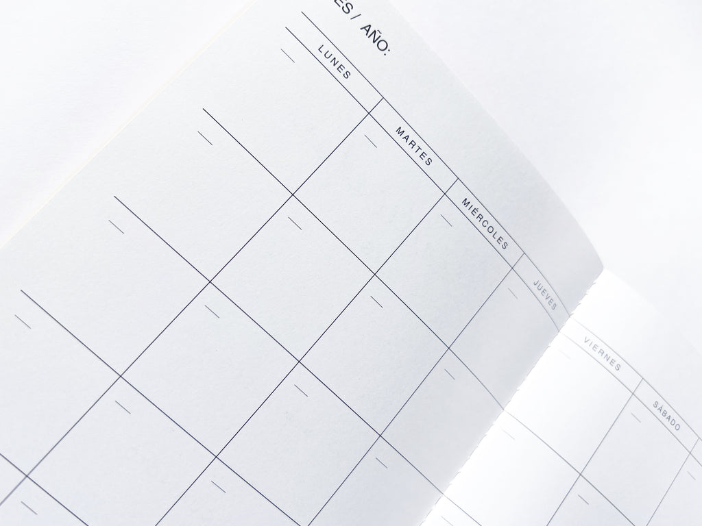Monthly Planner (Spanish Version) Black | Gifts Stationery | A5